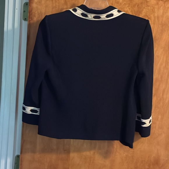 St. John jacket, vintage, size 8 - Picture 8 of 10